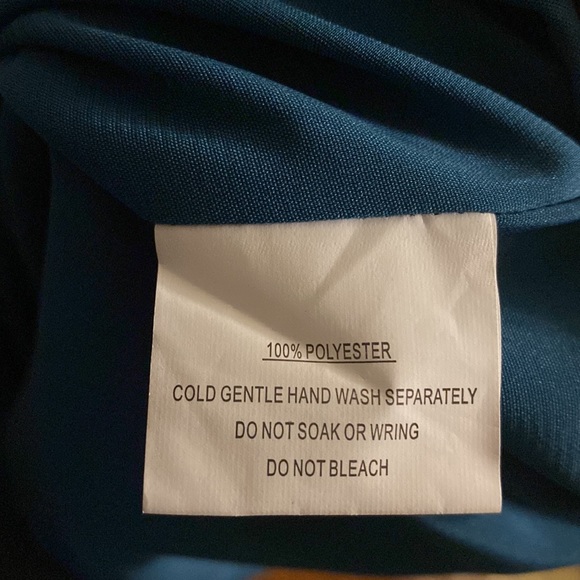 NWOT KERRY LAYERED RUFFLE CAMI STRAP DRESS FOREST GREEN/RED Small / 8 - Picture 7 of 15